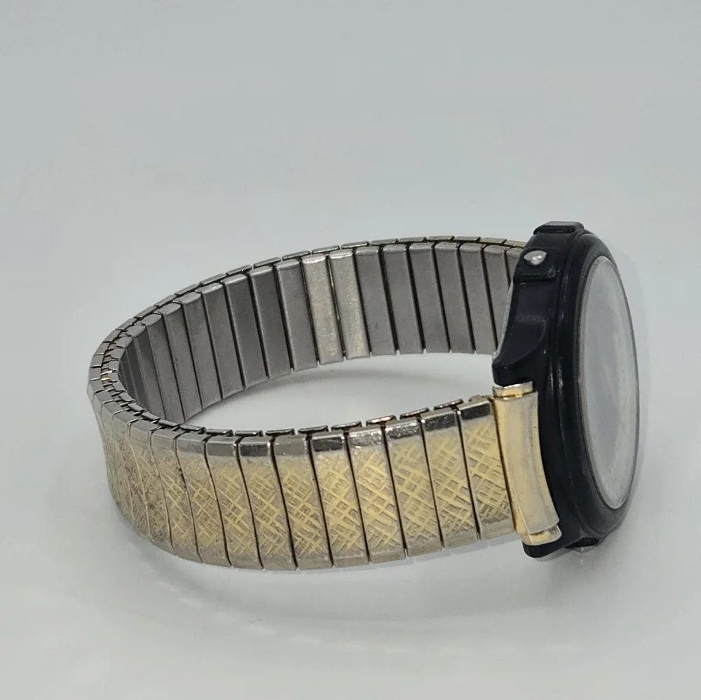 Casio Quartz‎ Analog Digital Watch Black Gold Parts Only Repair Vintage